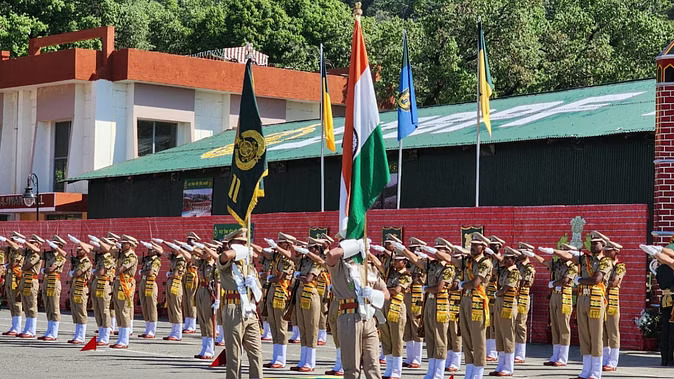 Mussoorie ITBP POP: भारत तिब्बत सीमा पुलिस बल की मुख्य धारा में 53 अफसर, कंधों पर सितारे और खिले चेहरे