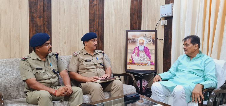 कांवड़ यात्रा में पुलिस अच्छे व्यहार का दे परिचय, शिव भक्तों को न हो परेशानीः विधायक अग्रवाल