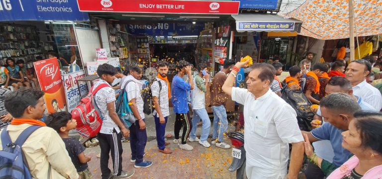 स्वागतः डॉ अग्रवाल ने उत्तराखंड आए कावड़ियों किया स्वागत, दिया ये संदेश,,,,