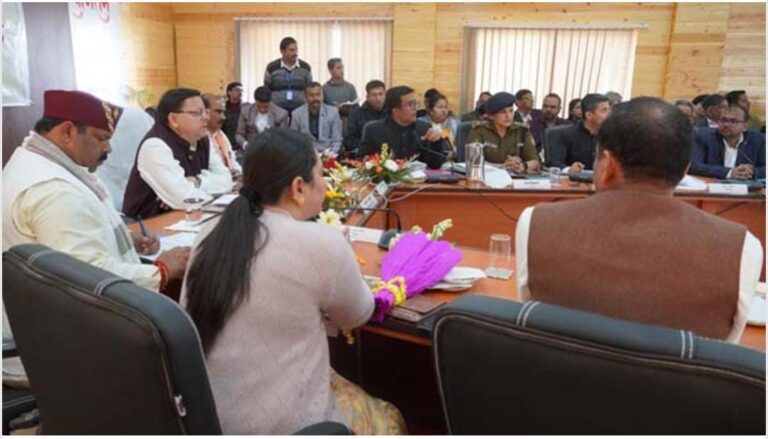 निर्देश:आदि कैलाश के संपर्क मार्ग को करें और सुदृढ़ः सीएम