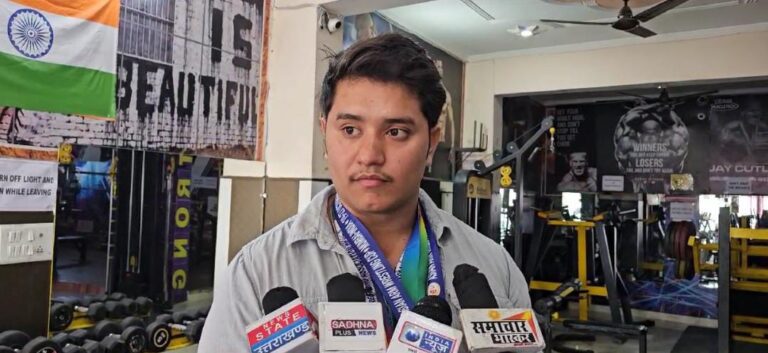 पदक:आर्म रेसलिंग एशिया चैंपियनशिप में राकेश क्षेत्री ने जीता सिल्वर मेडल