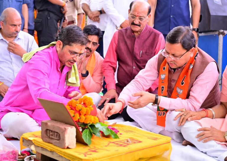 राफ्टिंग बेस स्टेशन बनने से राफ्टिंग क्षेत्र से जुड़े स्थानीय लोगों के बढ़ेंगे रोजगार के अवसर :उत्तराखंड मुख्यमंत्री