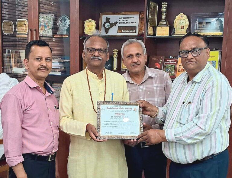 विद्वानआचार्य किशोरी दास वाजपेयी हिन्दी के मूर्धन्य विद्वान:डॉ पंकज कौशिक