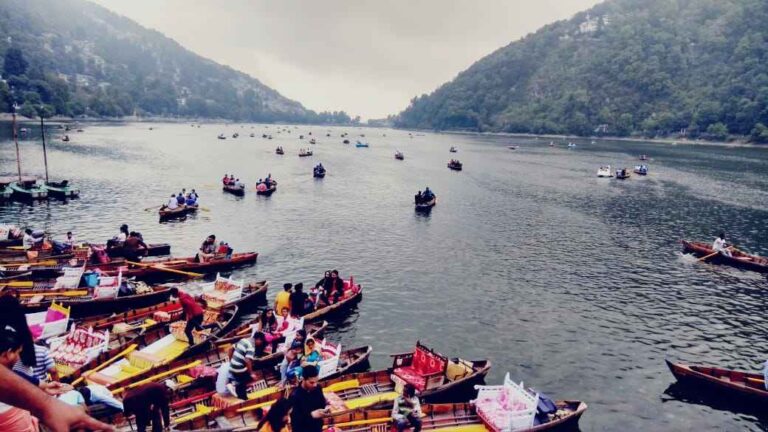 नैनीताल में पर्यटन सीजन शुरू, होटलों में बुकिंग फुल