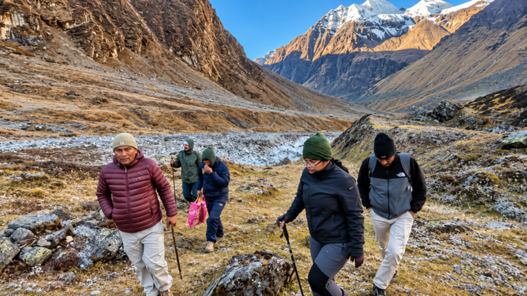 पिंडारी ग्लेशियर ट्रेक होगा सुरक्षित और सुगम, डीएम अपूर्वा पांडे ने किया निरीक्षण